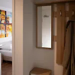 Von Schivelbusch Lägenhet *